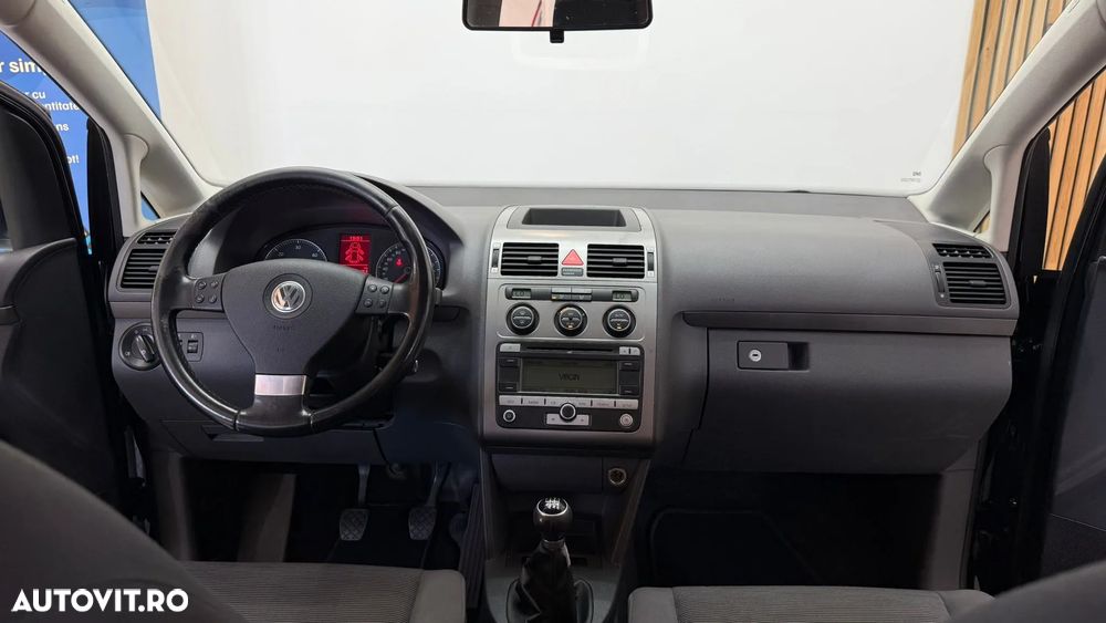 Volkswagen Touran 1.9TDI Trendline - 6