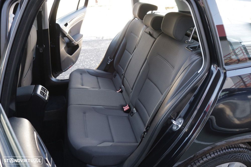 VW Golf Variant 1.0 TSI Confortline - 25