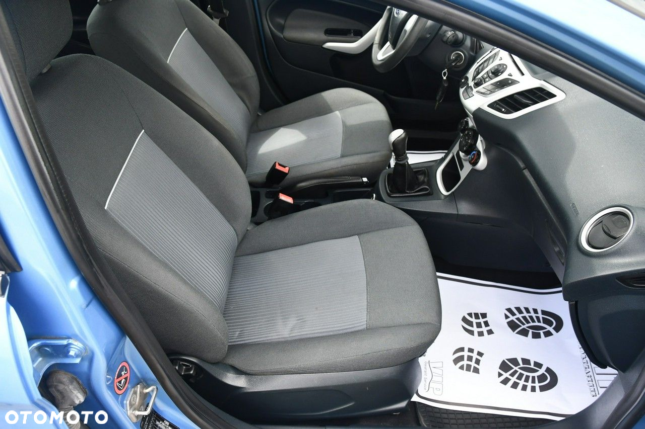 Ford Fiesta - 21