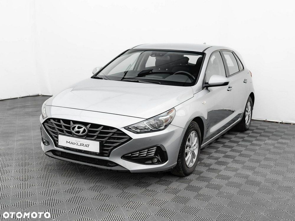 Hyundai i30 1.5 DPI Classic + - 3