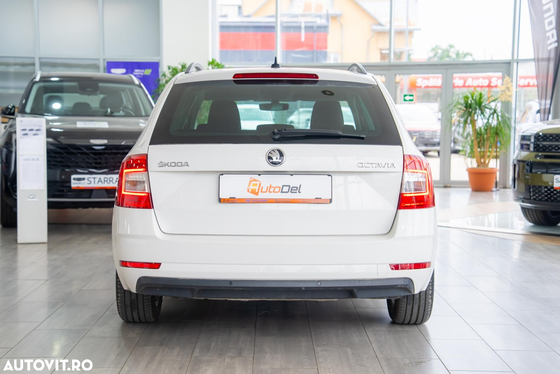 Skoda Octavia Combi 1.6 TDI DSG Clever - 12