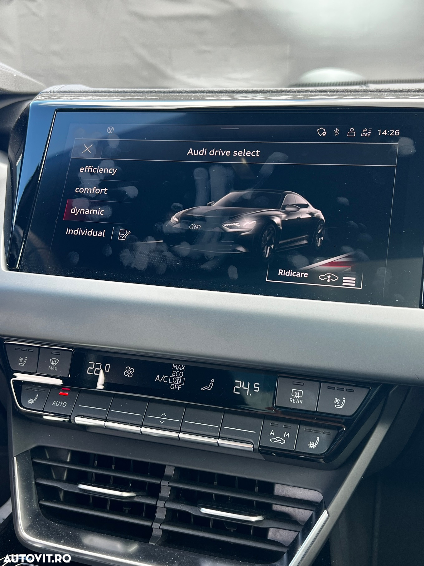Audi e-tron - 35
