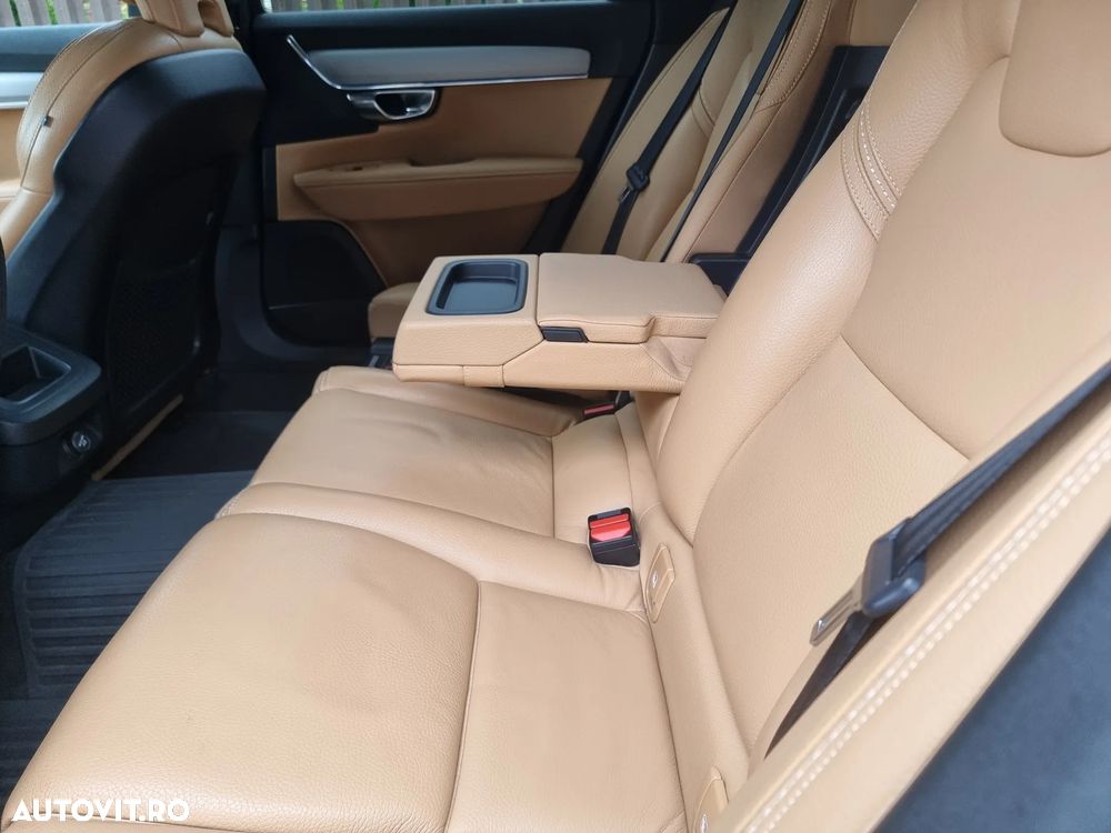 Volvo V90 Cross Country D4 AWD Geartronic - 10