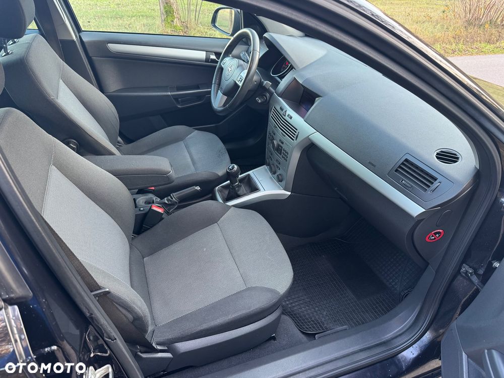 Opel Astra 1.6 Caravan Innovation - 6