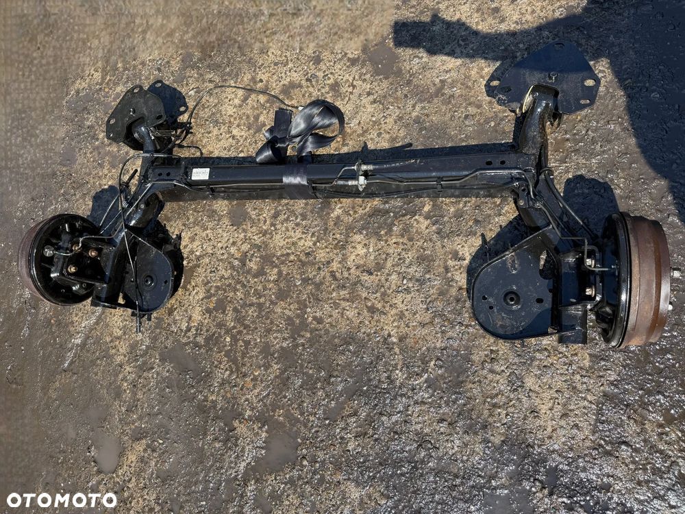 Belka zawieszenia Dacia Dokker I 2012- 1.5 DCI oś tył tylna OE - 1