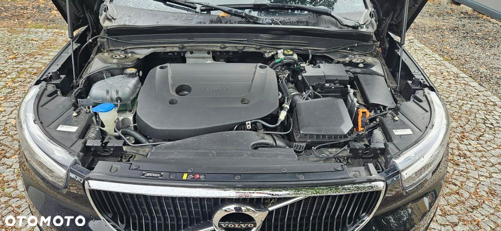 Volvo XC 40 B4 Ultimate Dark - 29