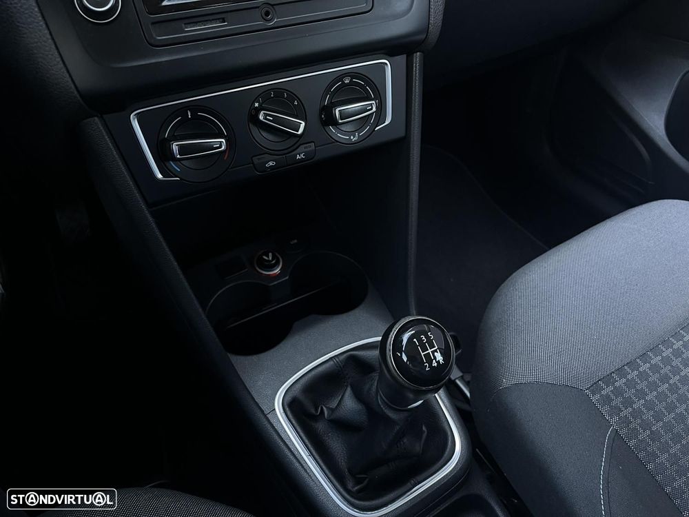 VW Polo 1.0 Confortline Nav - 17