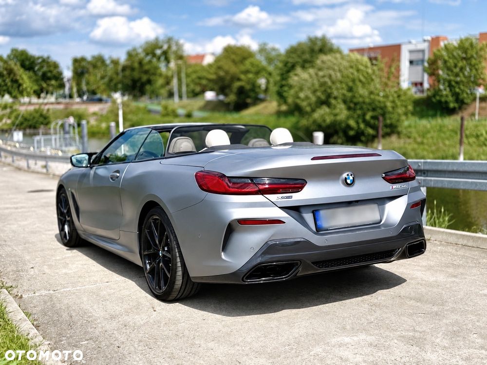 BMW Series 8 2025 photo 2