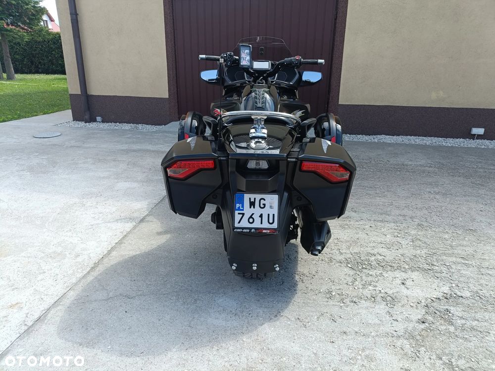 Can-Am Spyder - 6