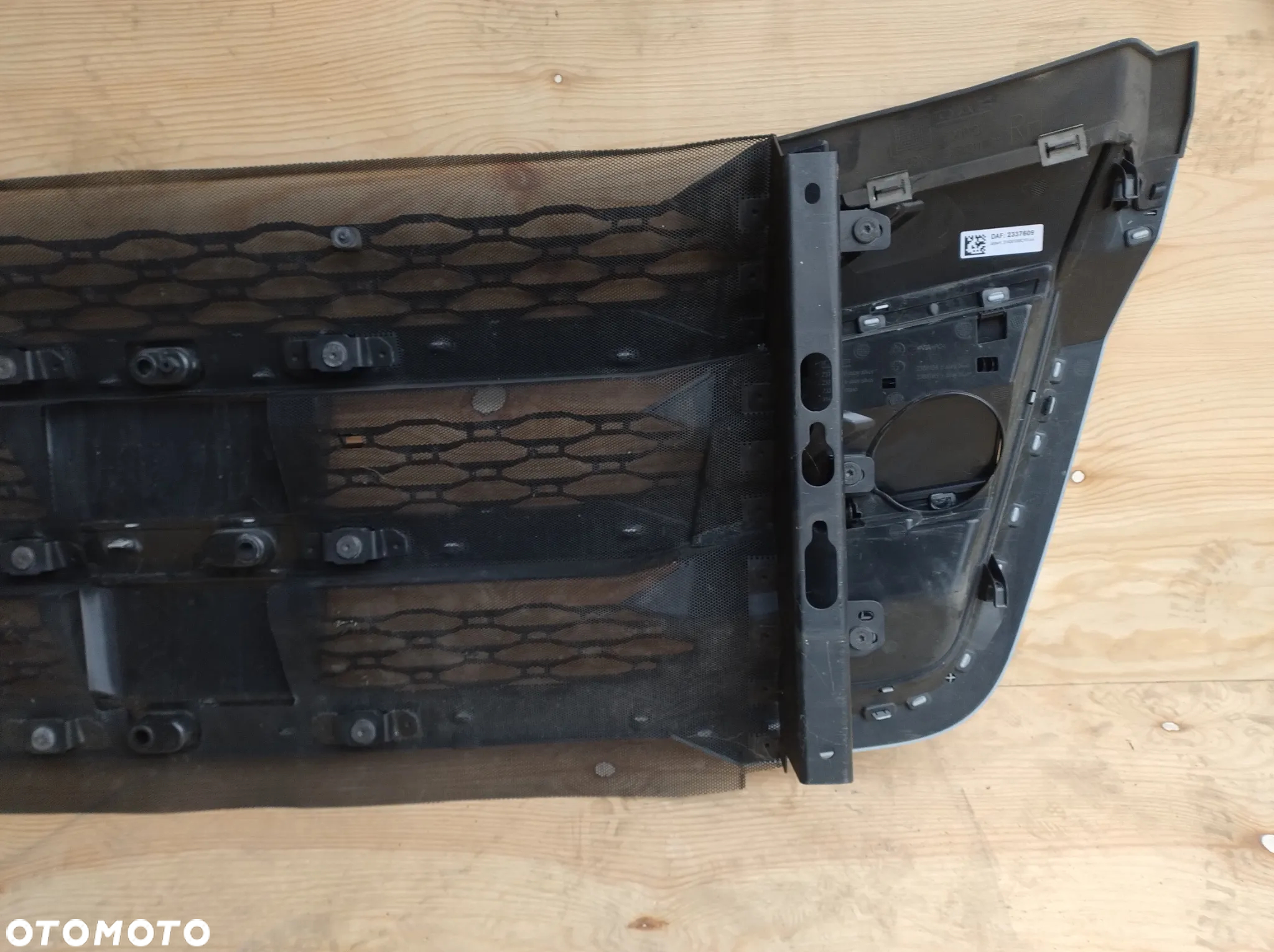 GRILL ATRAPA MASKI DAF XG XF 2x radar 2311439 231140 2311441 3131312 - 5