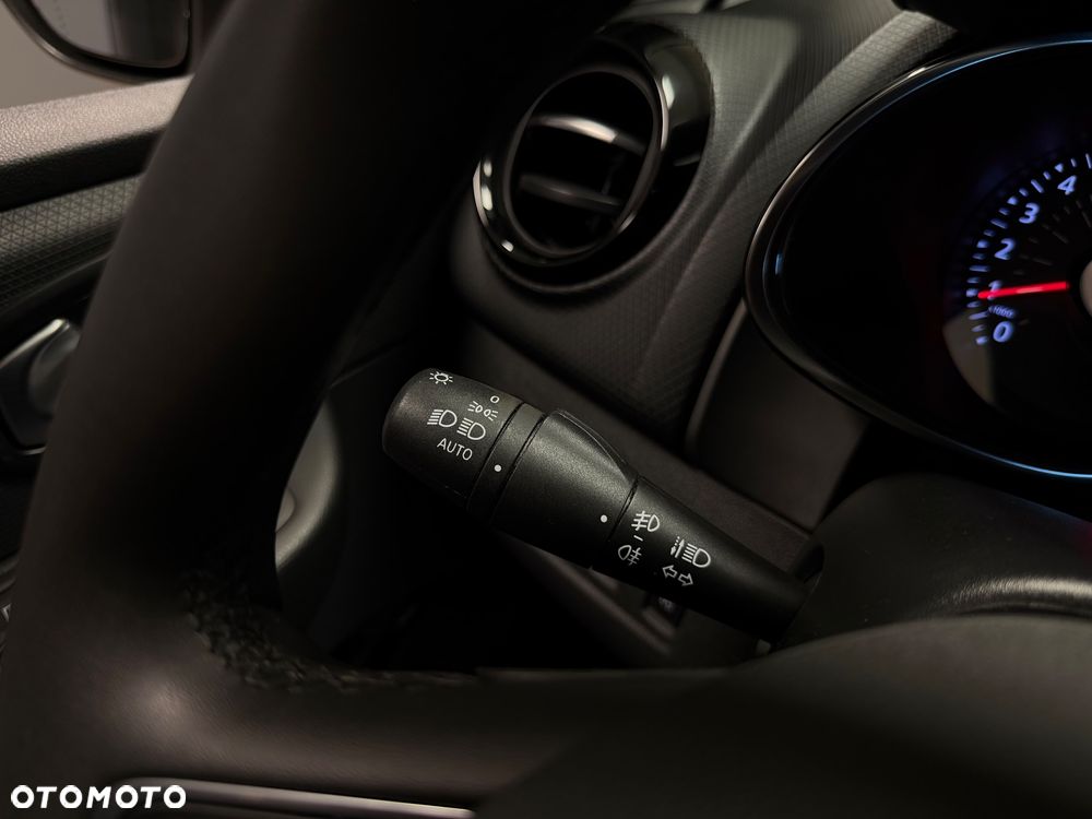 Renault Clio 0.9 Energy TCe Limited - 25