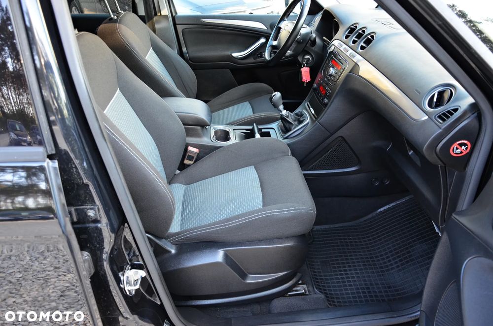 Ford S-Max 2.0 TDCi Ambiente - 36