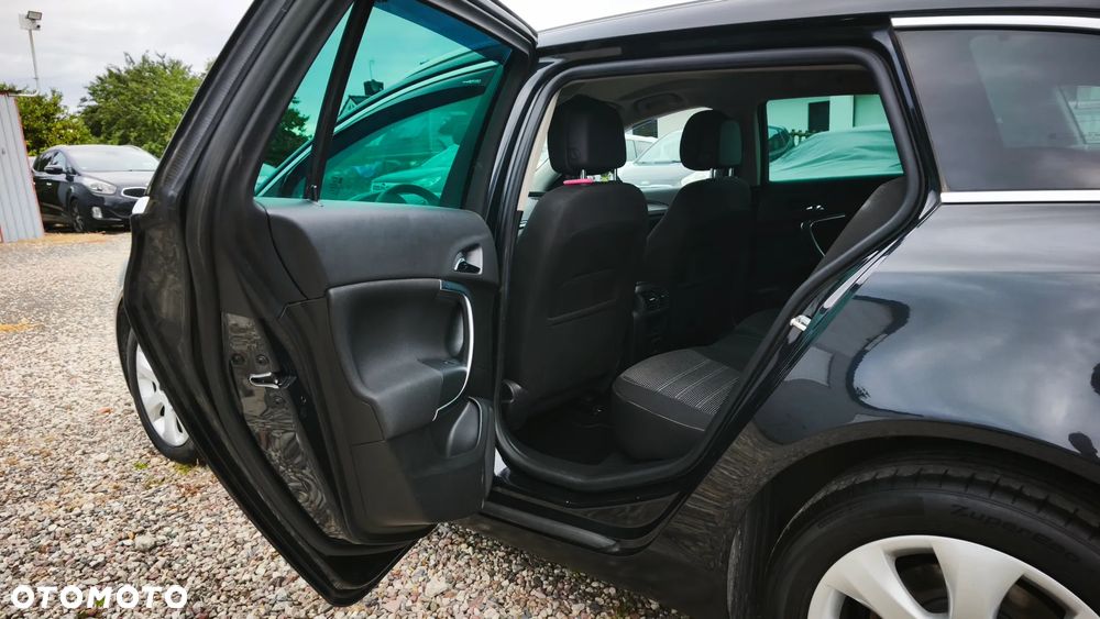 Opel Insignia - 26