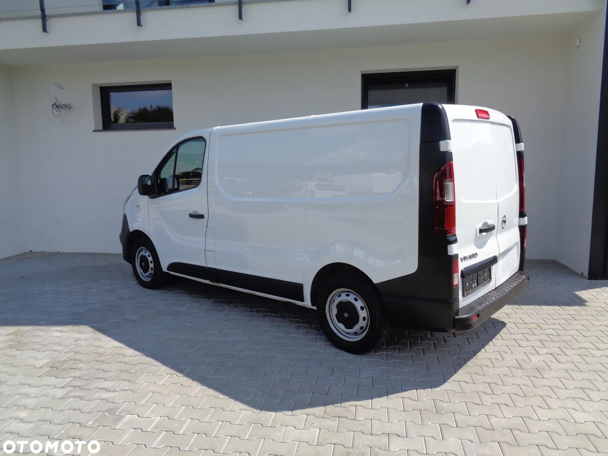 Opel Vivaro - 9