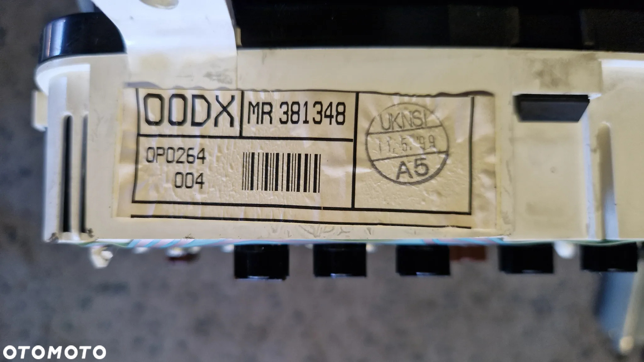 MITSUBISHI CARISMA LIFT1.8 GDI LICZNIK MR381348 - 3