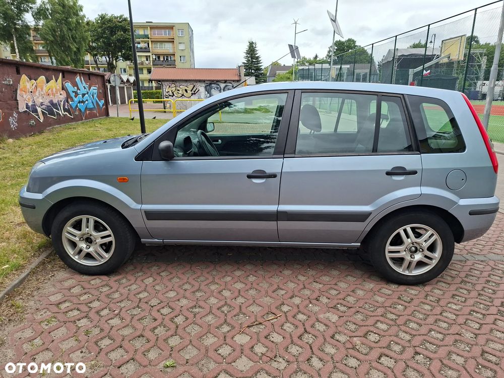 Ford Fusion 1.6 Elegance - 11