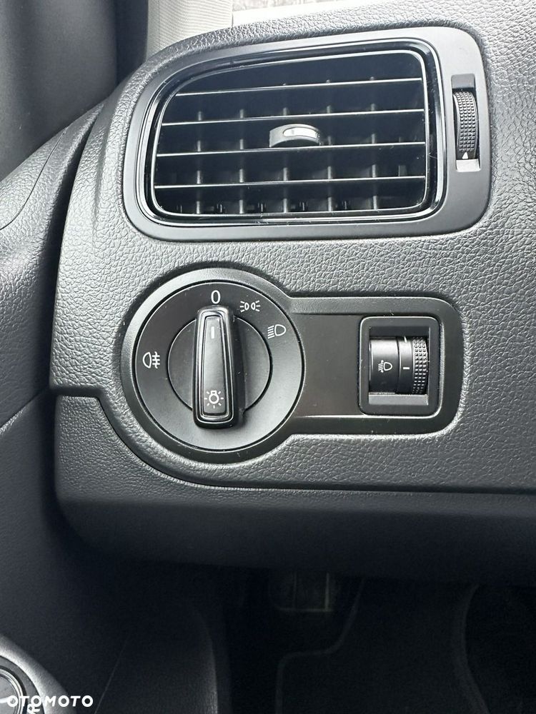 Volkswagen Polo - 25