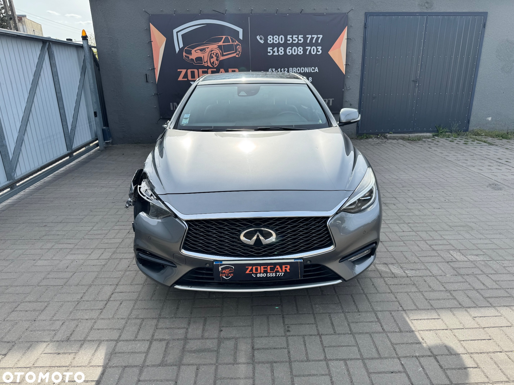 Infiniti Q30 1.5d - 8
