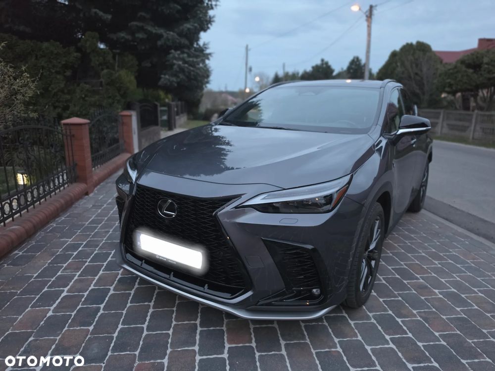 Lexus NX 450h+ F Sport AWD - 3