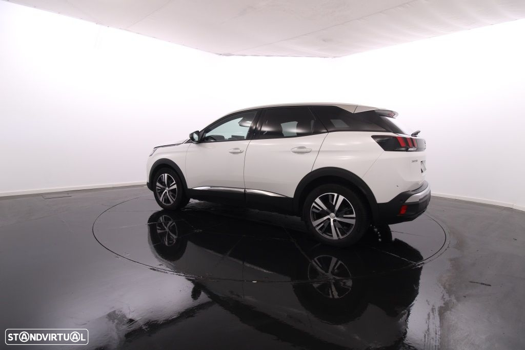 Peugeot 3008 1.5 BlueHDi Allure Pack EAT8 - 4