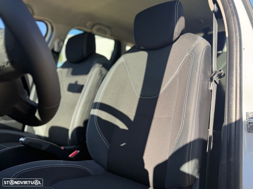 Renault Clio Sport Tourer (Energy) dCi 90 Bose Edition - 14