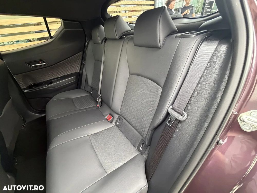 Toyota C-HR 2.0 HSD 184 CP 4x2 CVT Classy - 12