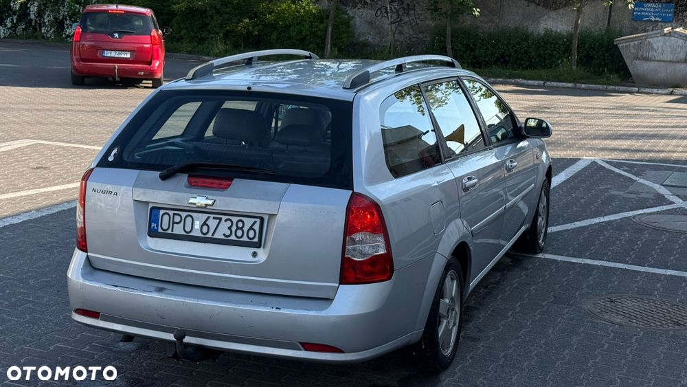 Chevrolet Nubira - 8