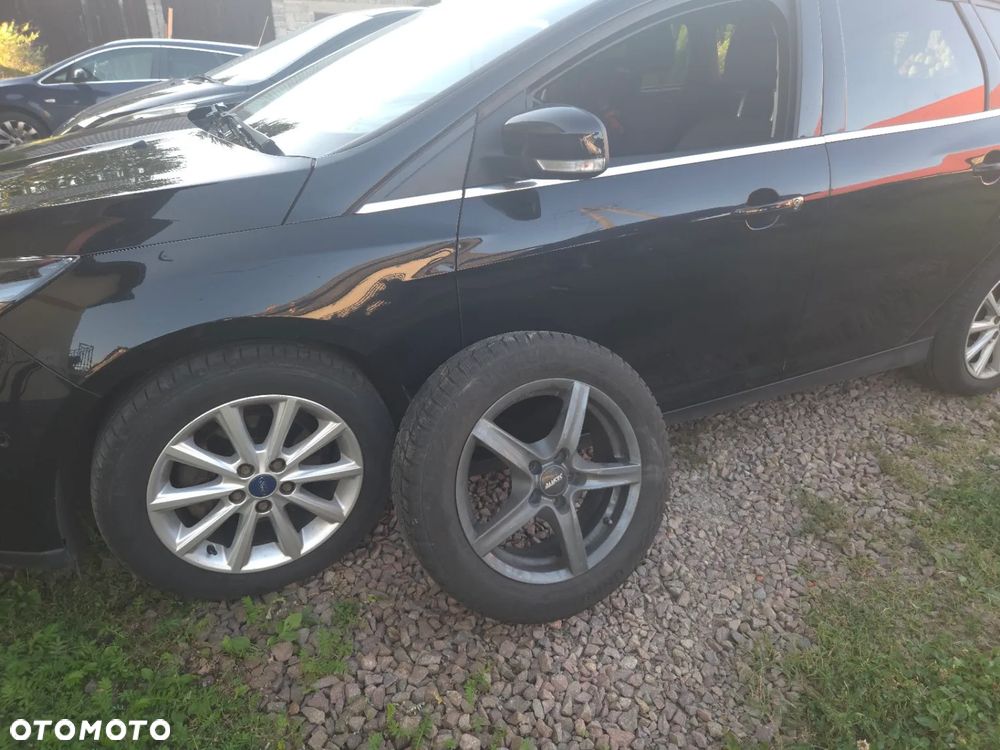 Ford Focus - 27