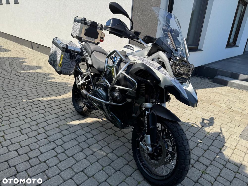 BMW R - 9