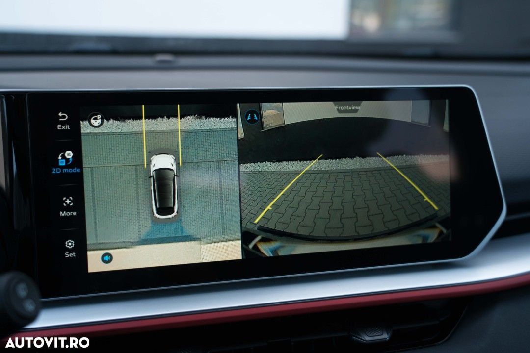 Geely Coolray - 33