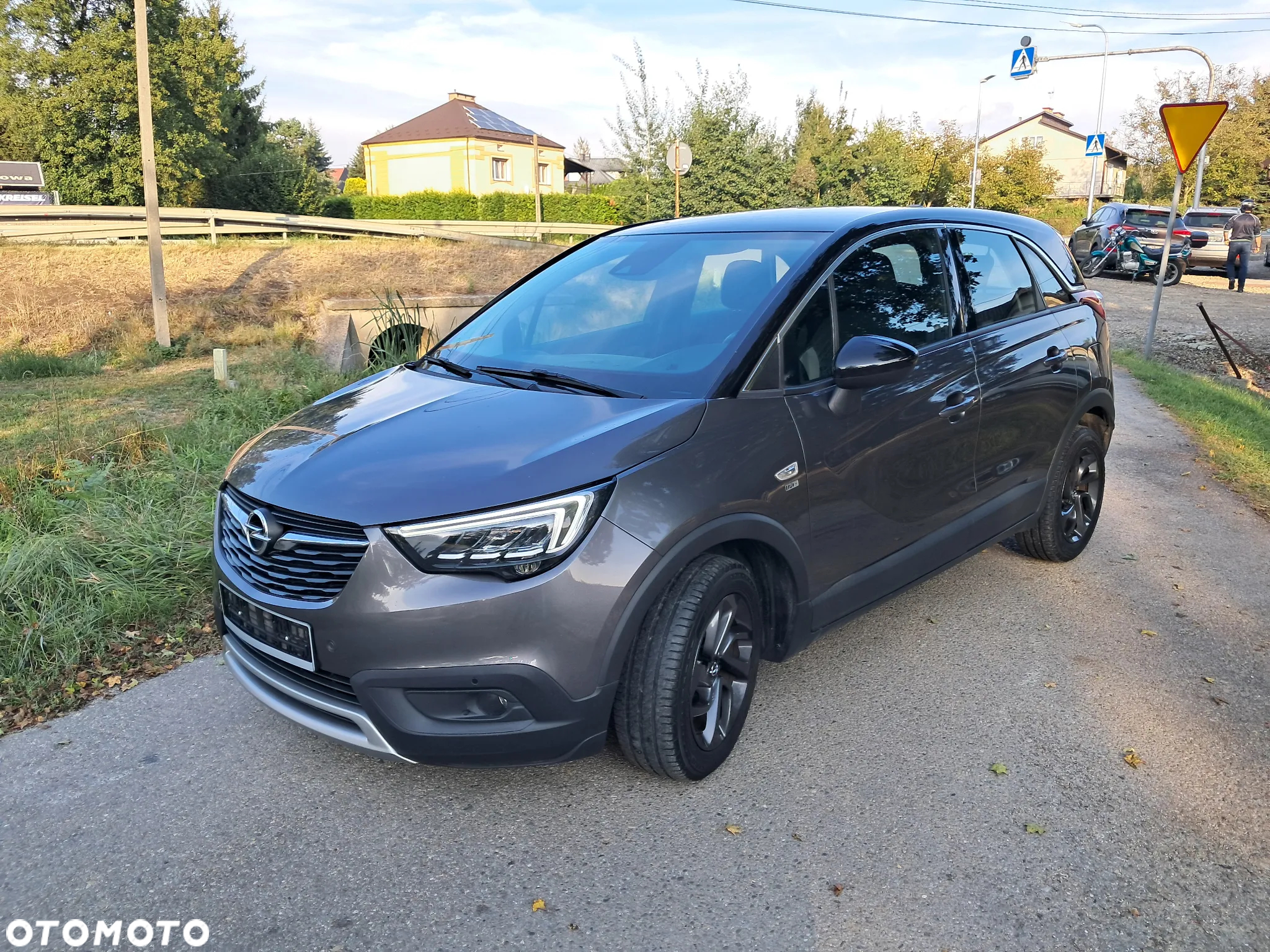 Opel Crossland X - 2