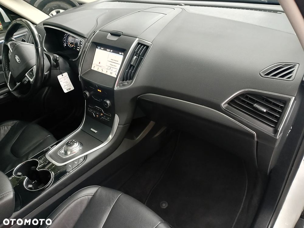 Ford S-Max 2.0 EcoBlue Titanium - 27