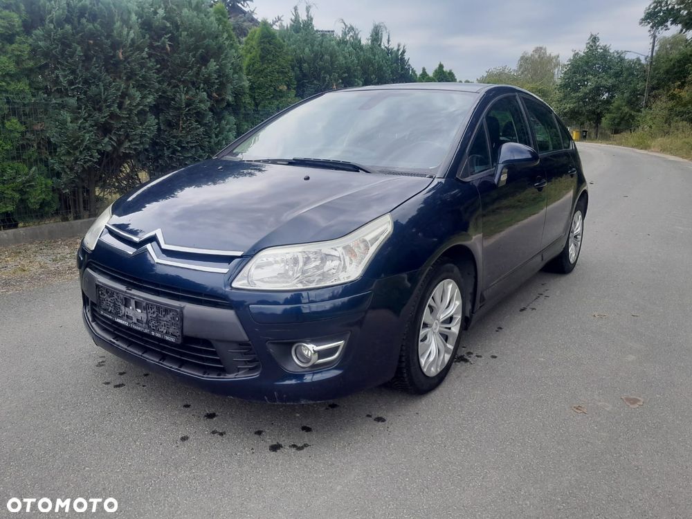 Citroën C4 1.6 16V Confort - 1