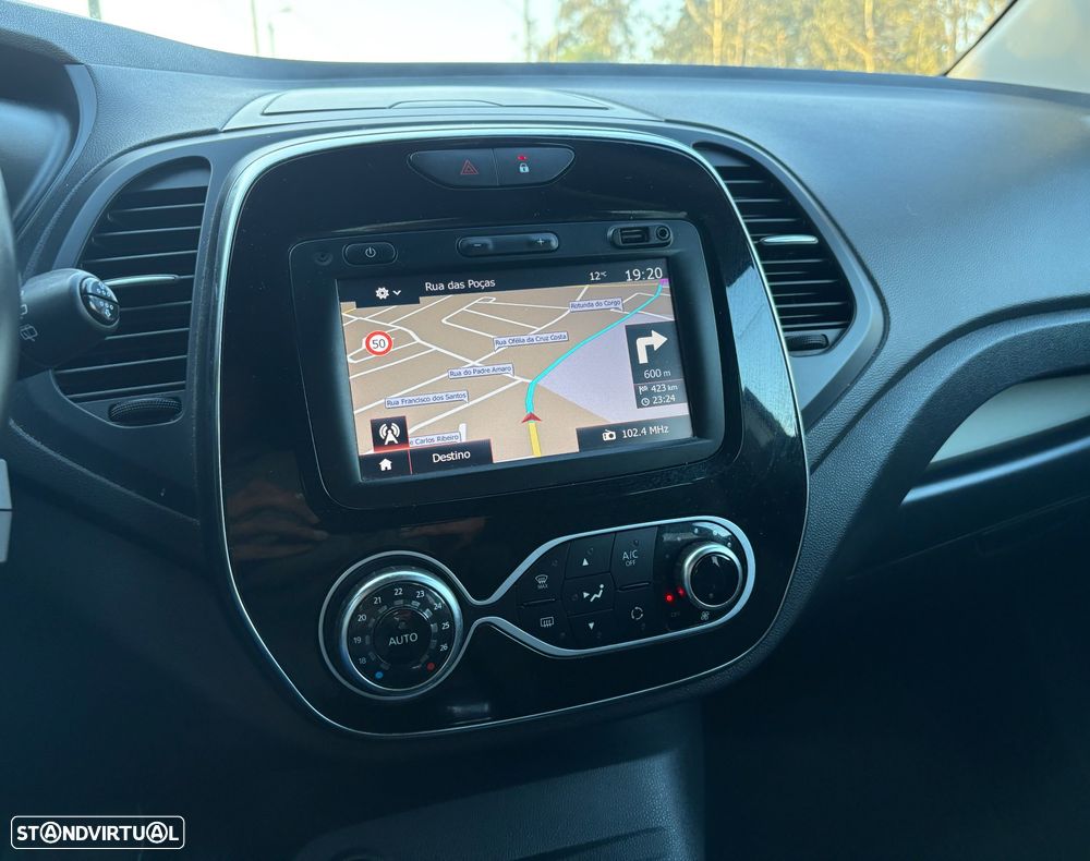 Renault Captur 0.9 TCE Exclusive - 26