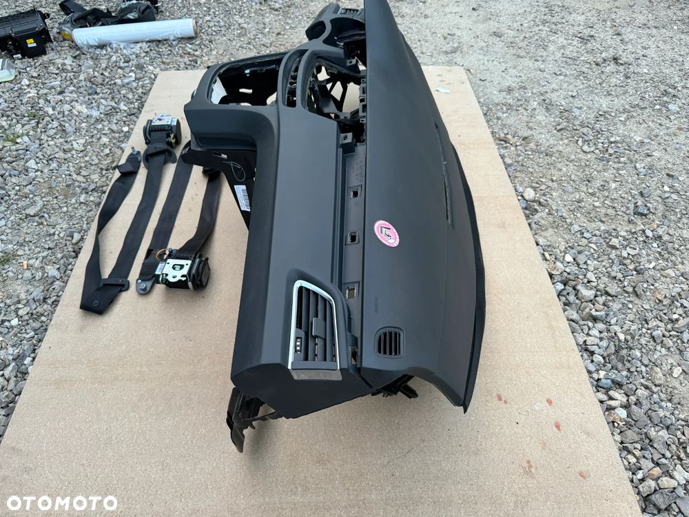 DESKA KONSOLA KOKPIT PODUSZKA PASY PEUGEOT 508 - 4