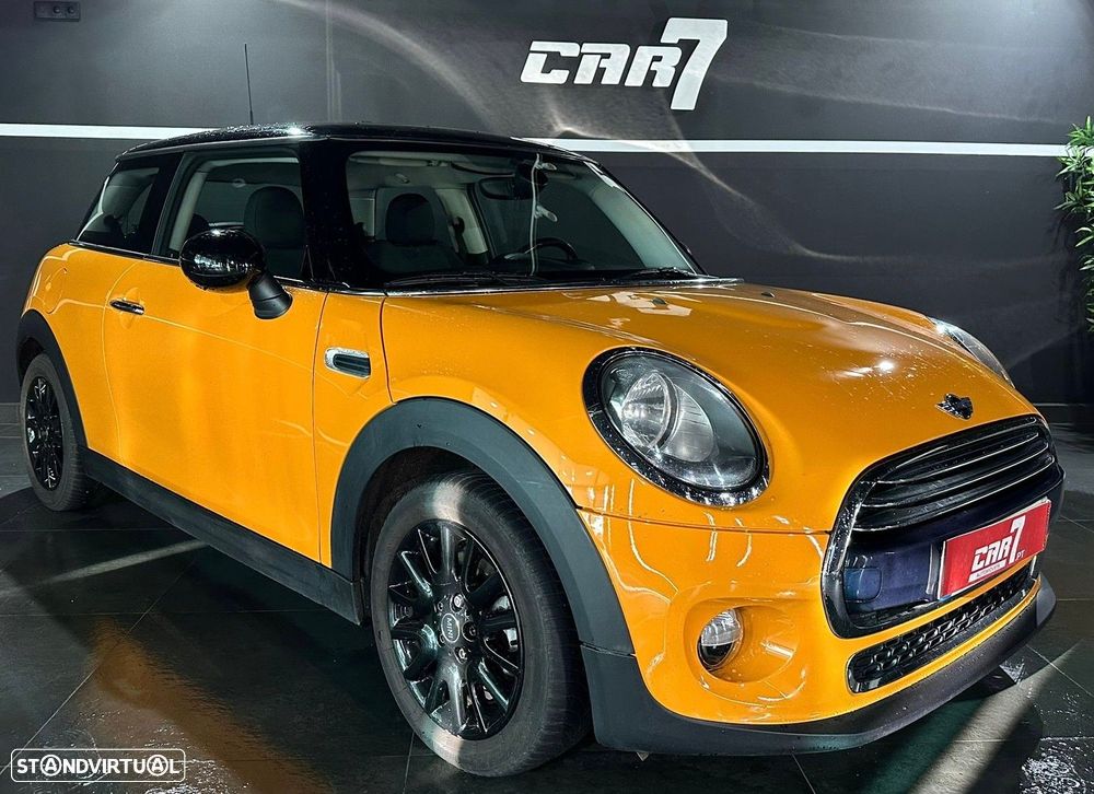 MINI 3 Portas Cooper D - 1