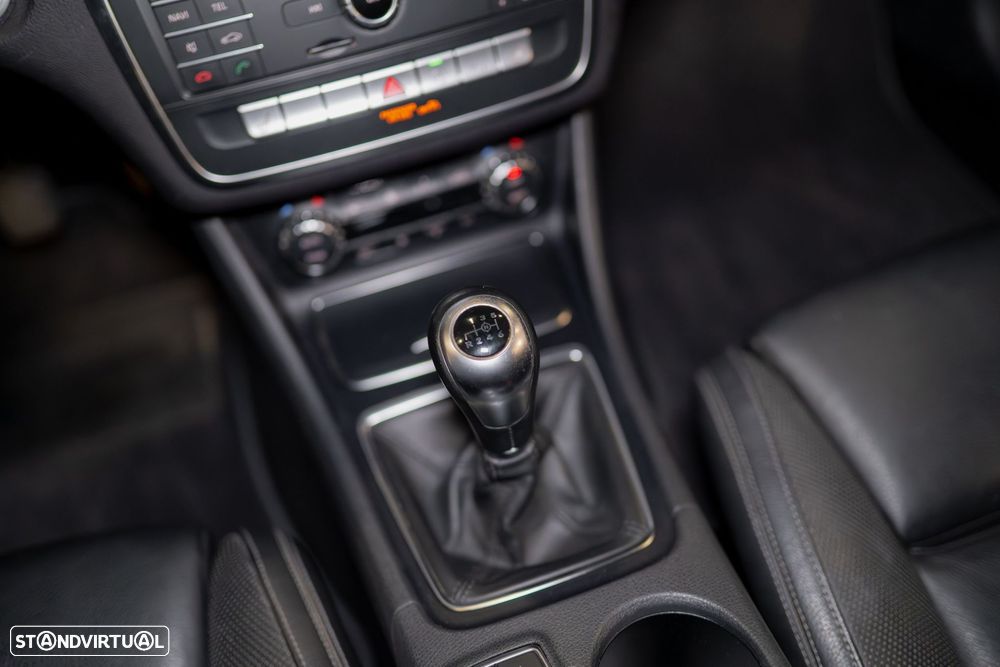 Mercedes-Benz CLA 200 d Shooting Brake Urban - 20