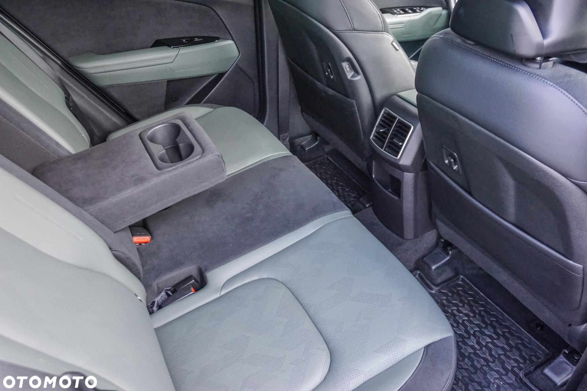Kia Sportage - 12