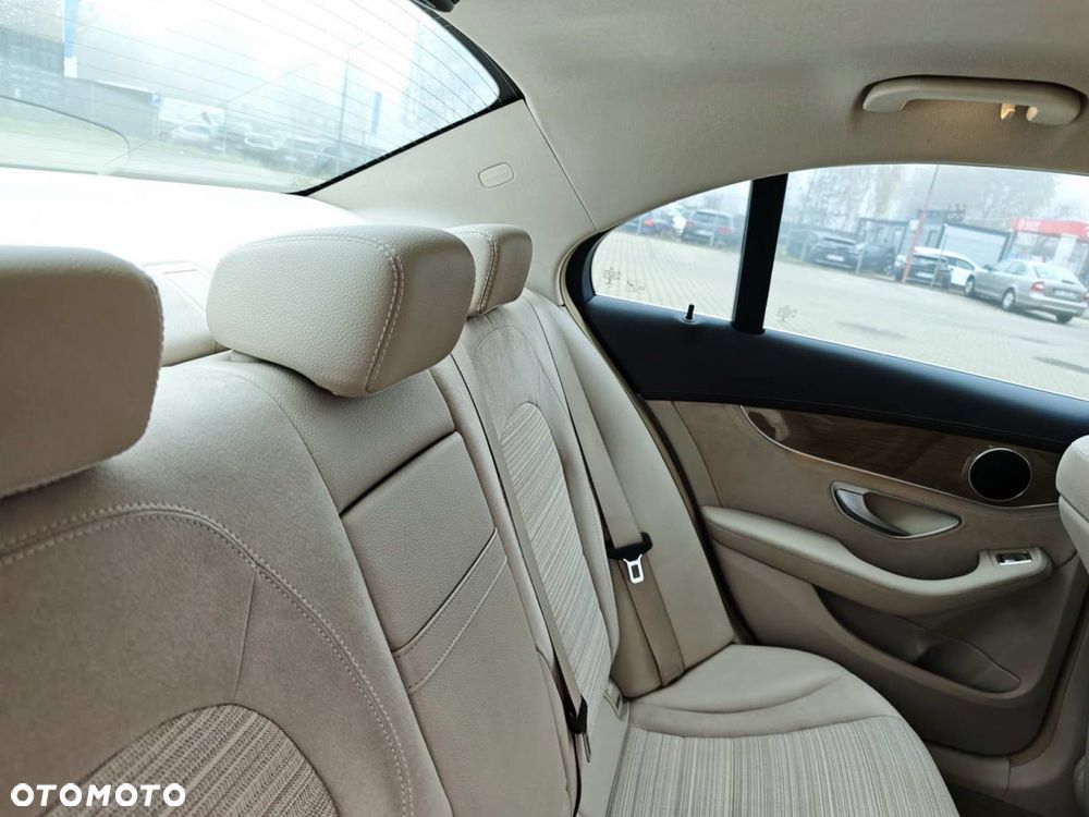 Mercedes-Benz Klasa C 220 (BlueTEC) d 7G-TRONIC - 13
