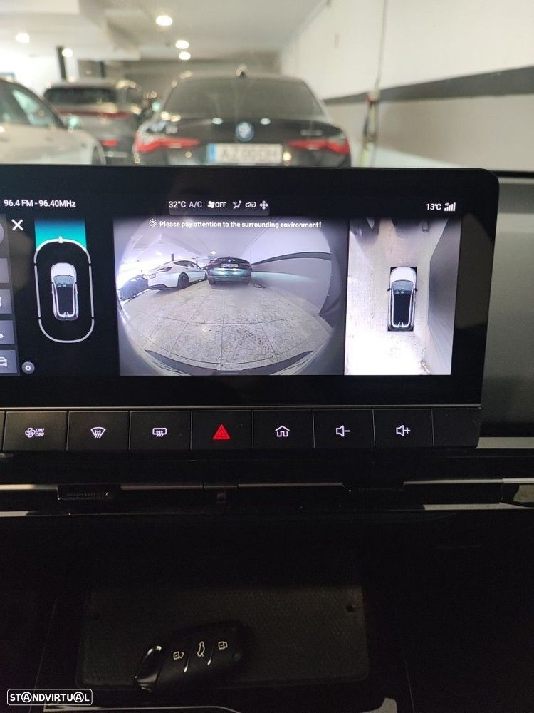 MG MG4 64 kWh Luxury - 9