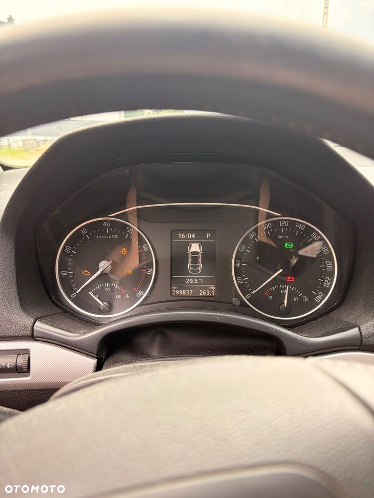 Skoda Octavia 1.8 TSI Elegance DSG - 11