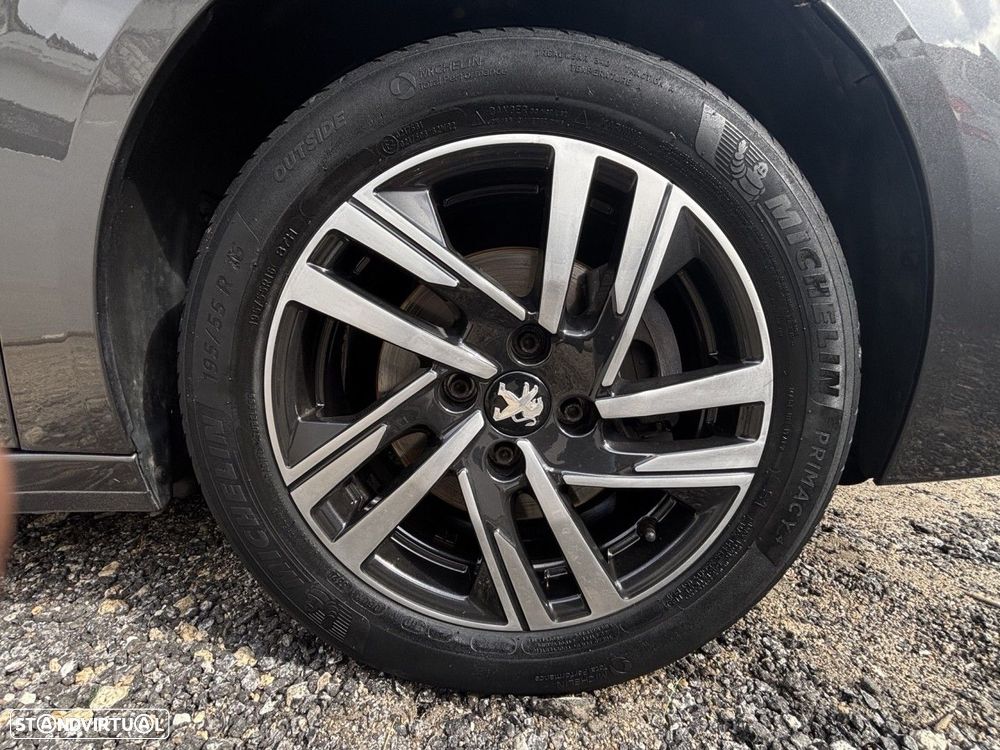Peugeot 208 1.2 PureTech Active - 20
