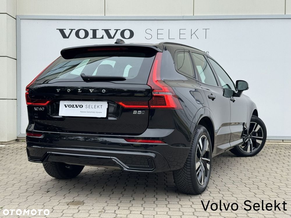 Volvo XC 60 B5 B AWD Plus Dark - 10