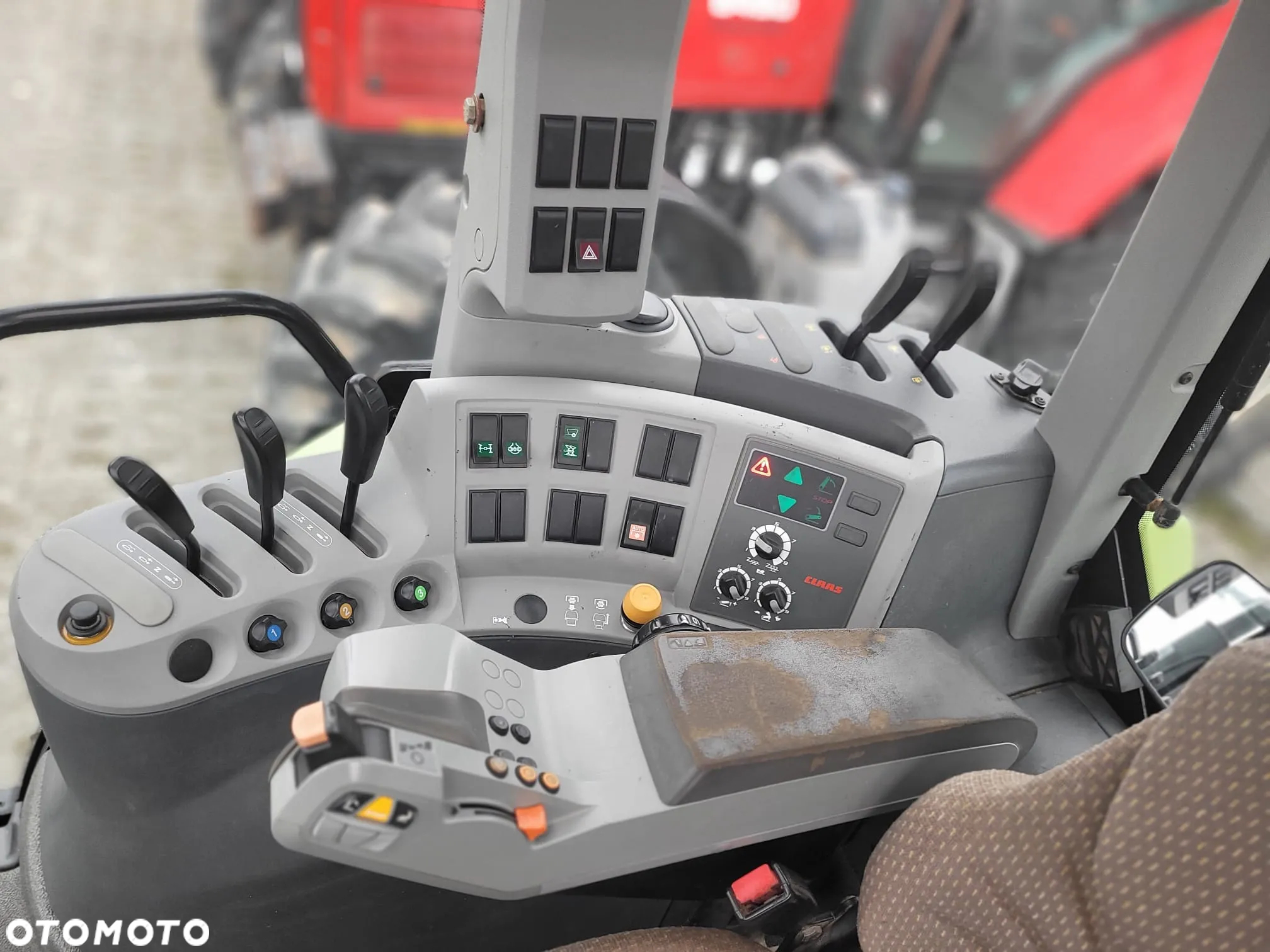 Claas Arion 520 - 19