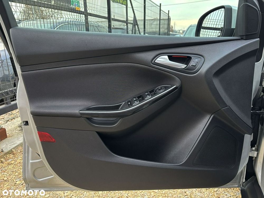 Ford Focus 1.5 EcoBoost STart-Stopp-System Titanium - 11