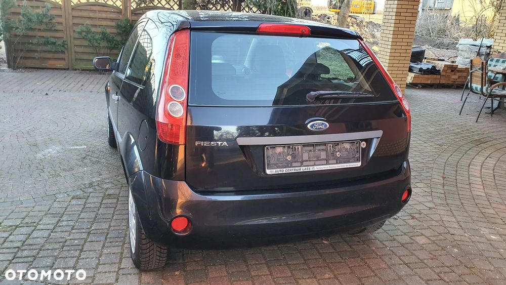 Ford Fiesta 1.3 Ambiente - 3