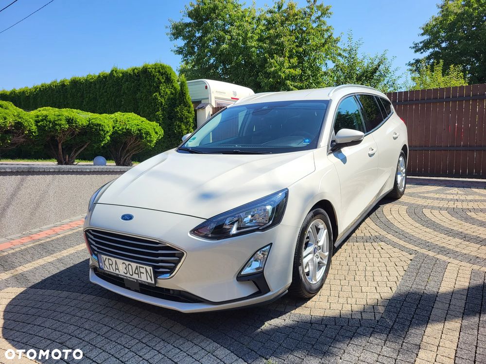 Ford Focus 1.5 EcoBoost Start-Stopp-System COOL&CONNECT - 1