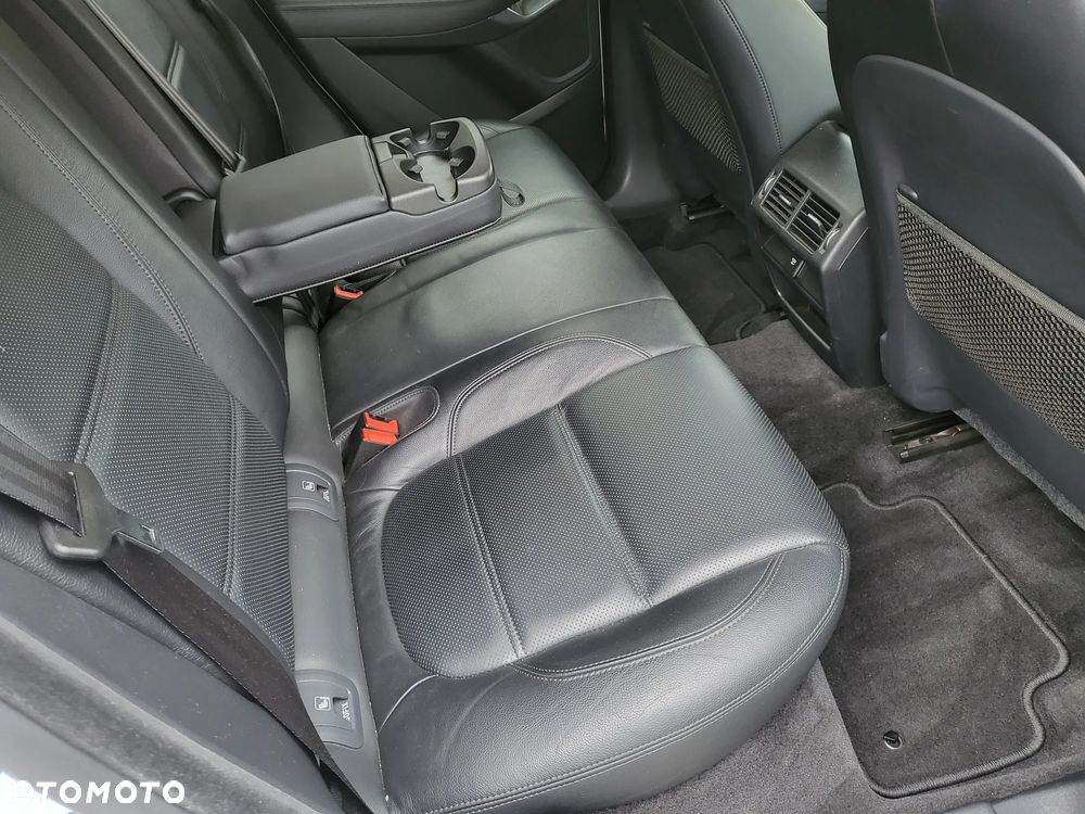 Jaguar E-Pace 2.0 i4P AWD HSE - 15