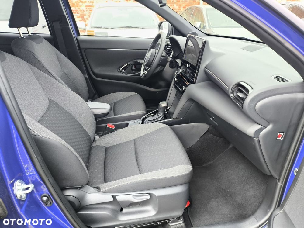 Toyota Yaris Cross - 11