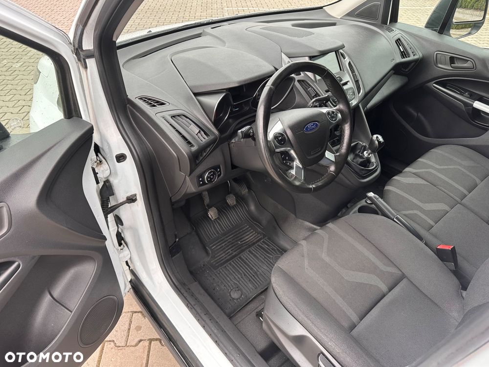 Ford Transit connect - 8